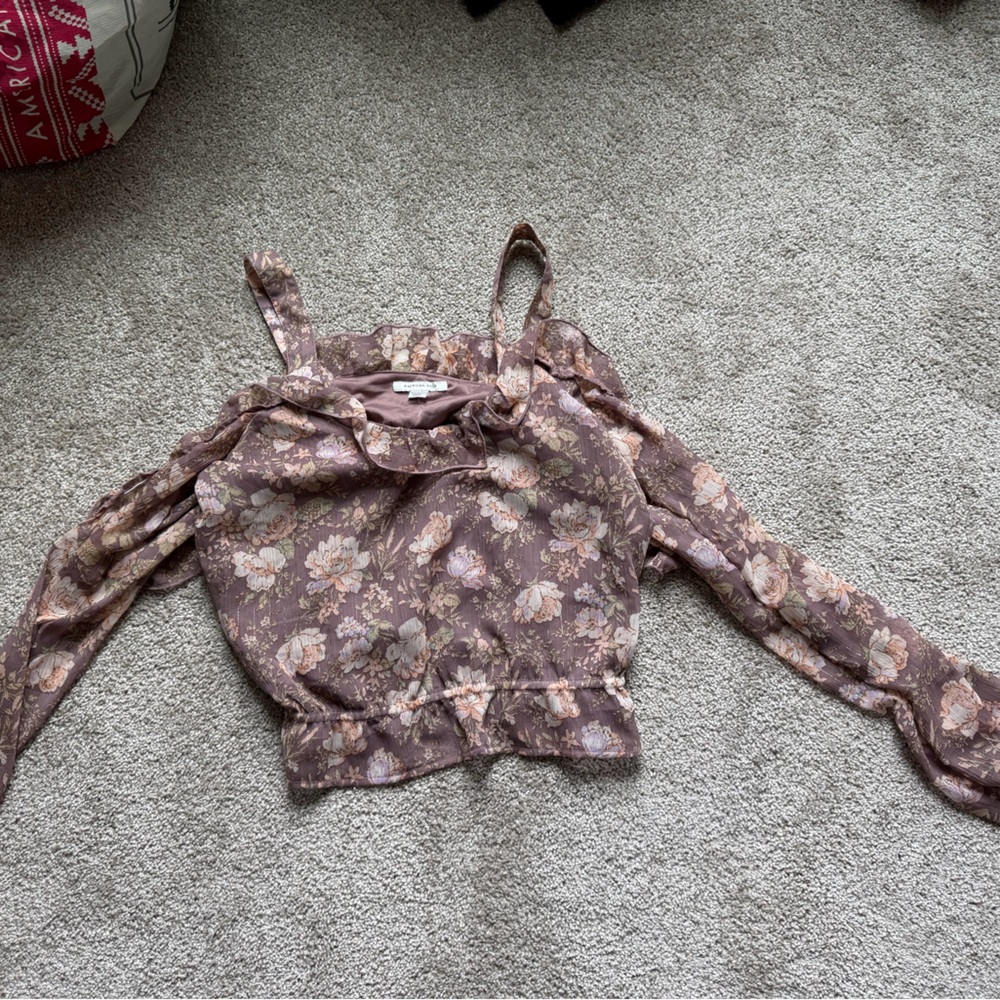 American Eagle Outfitters Mauve Floral Tank with sleeve Detail